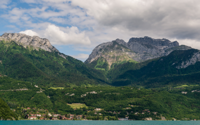 Découvrez la Haute-Savoie : secrets cachés derrière son paysage pittoresque